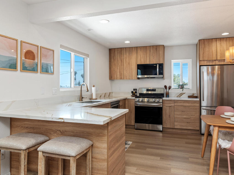 Oceanside House: 425 Nevada St