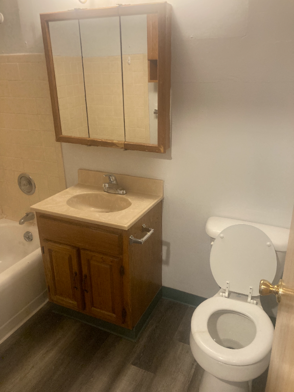 Seattle Apartment: 12401 Renton Ave South