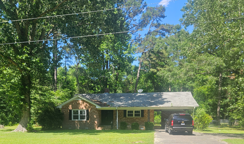 Grifton House: 6139 Skeeter Pond Rd