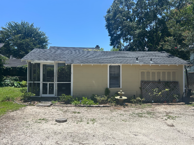 Fairhope House: 102b Gaston Ave