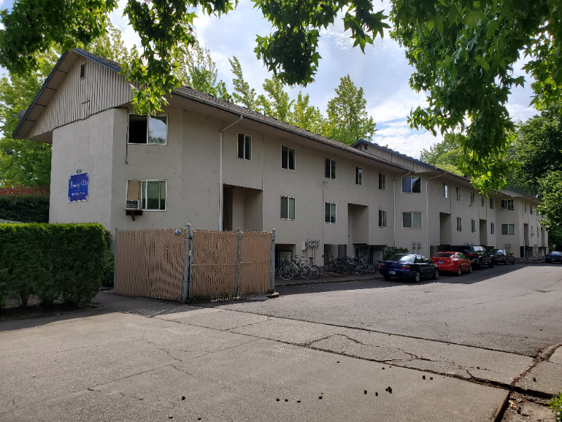 Corvallis Apartment: 410 NW 8th Street