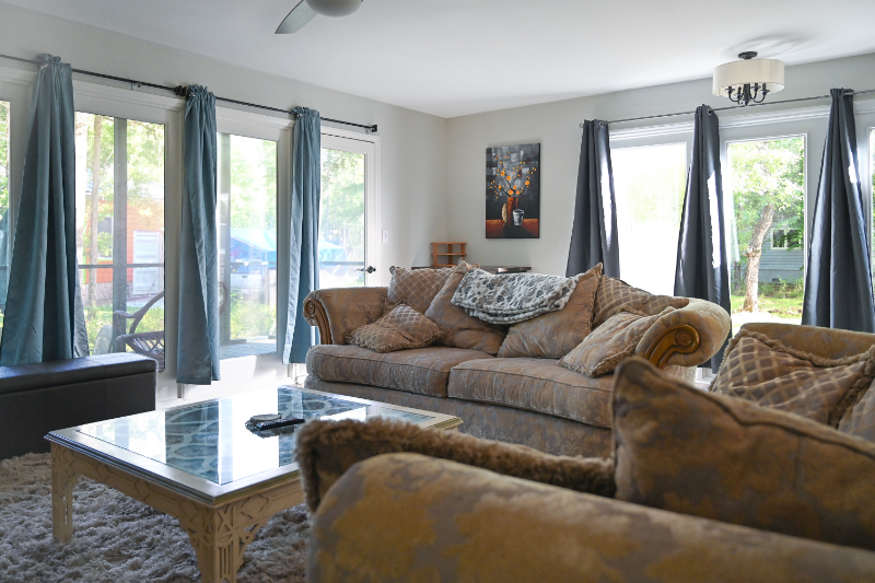 Oriental House: 620 Windward Dr