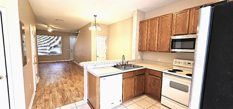 Largo Townhome: 8775 Christie Dr