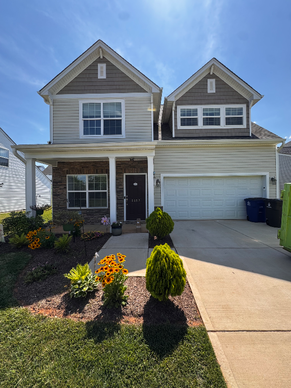 Kernersville House: 3457 River farm dr