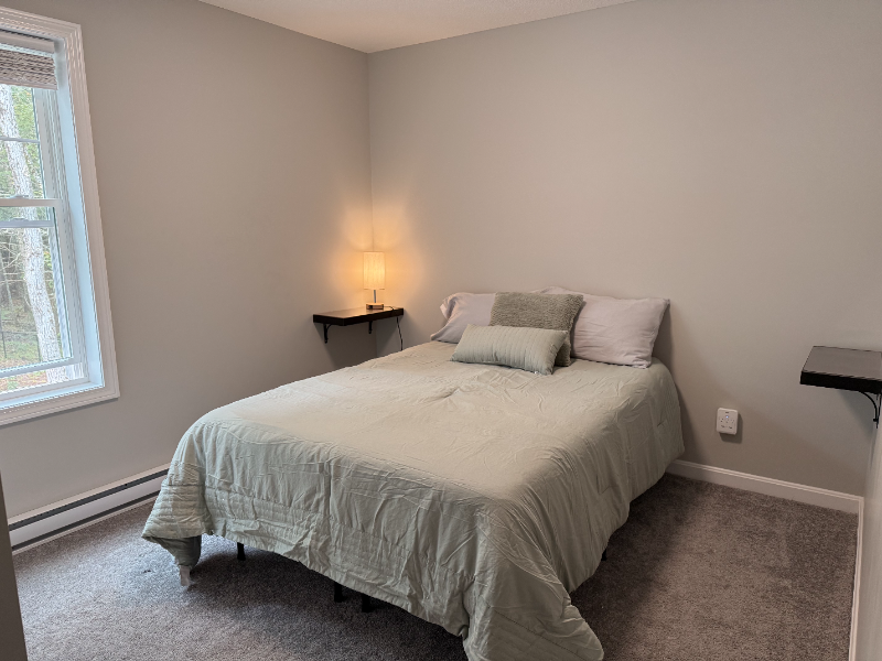 Saco Single Room: 364 Buxton Road