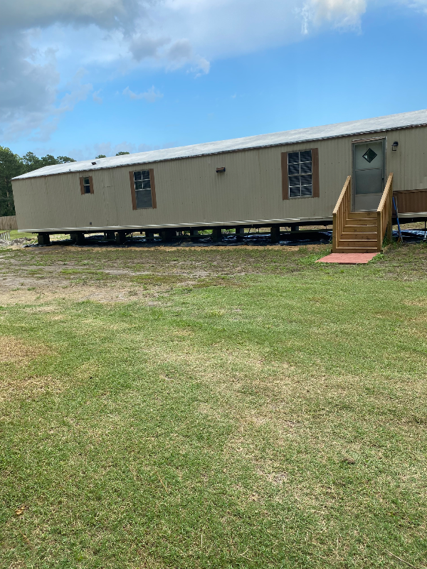 La Grange House: 2612 New Hope Rd