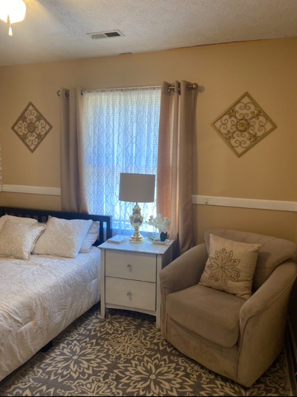 Lexington Park House: 18610 three notch rd