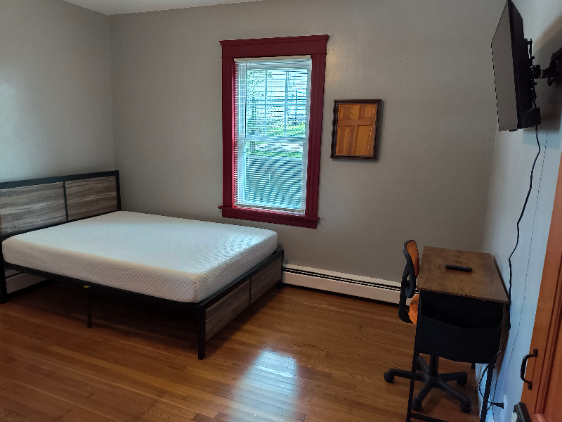 Providence Single Room: 161 Lynch St