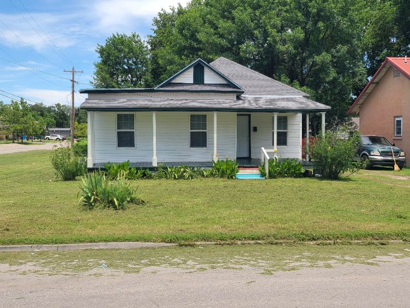 Skiatook Other: 101 E 2nd St