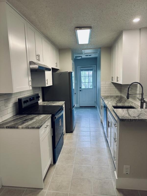 Austin Multiplex: 11605 Castle Rock Court