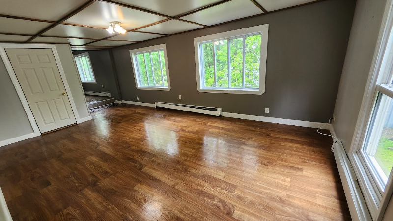 Milford Apartment: 37 County Rd