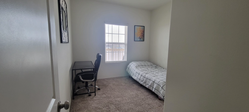 Pflugerville Single Room: 2205 forgetmenot lane