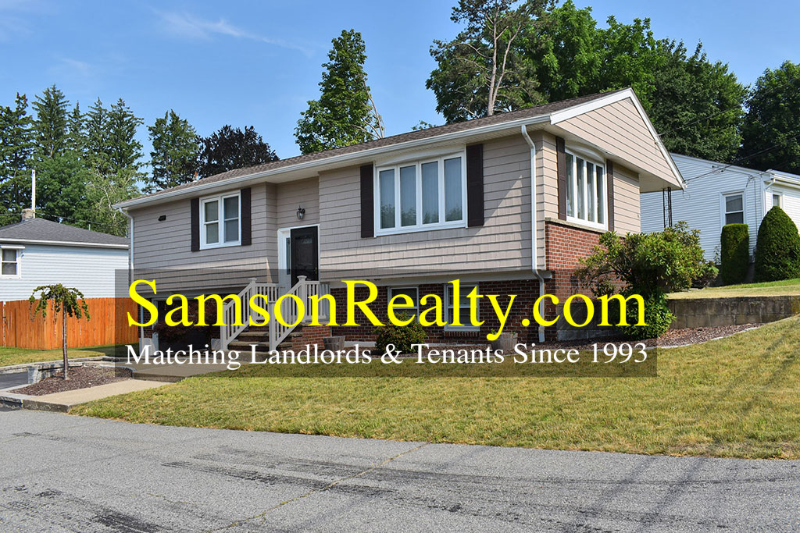 North Providence House: 105 Homewood Ave