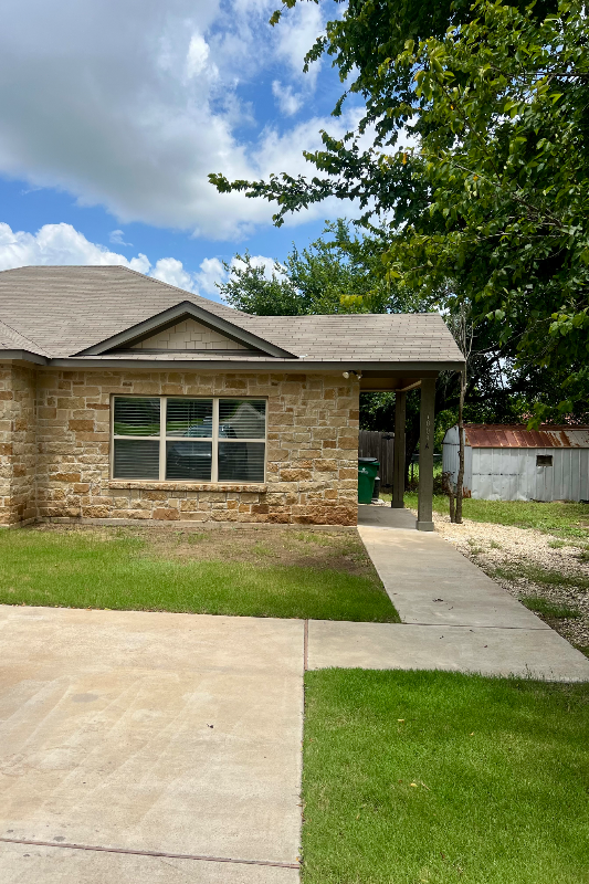 McGregor House: 1003 West 2nd Street