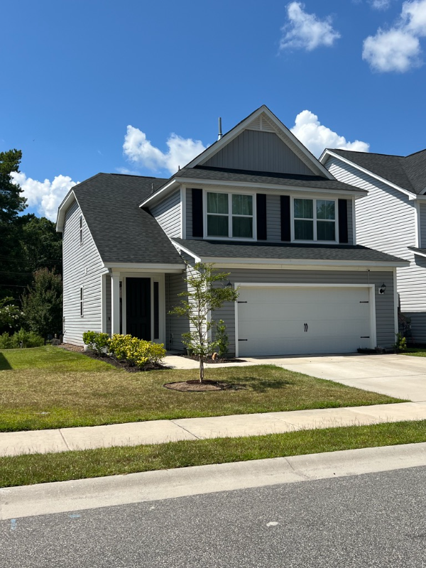 Summerville House: 119 McClellan Way