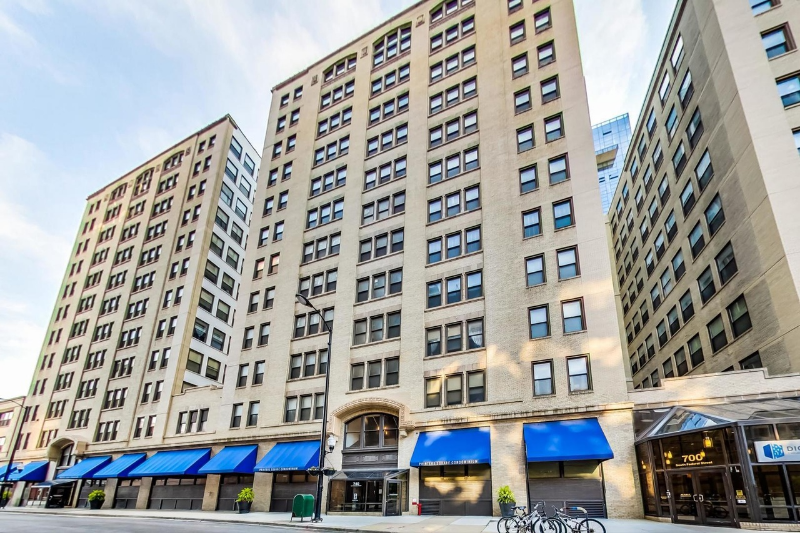 Chicago Condo: 740 S Federal St