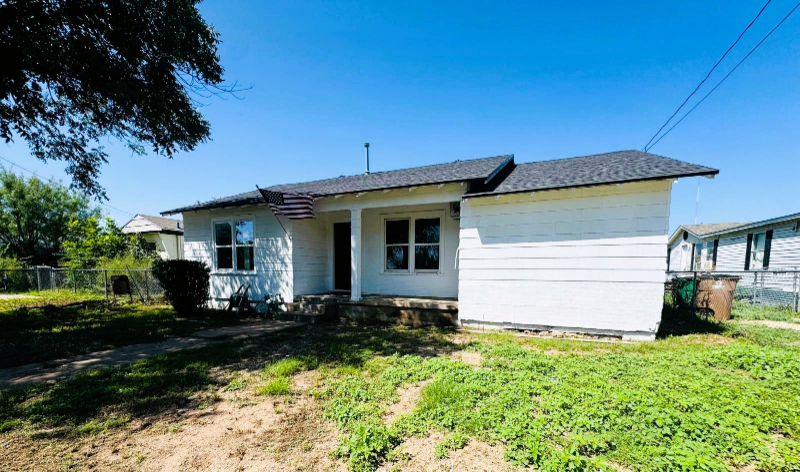 San Angelo House: 2417 Oaklawn Blvd