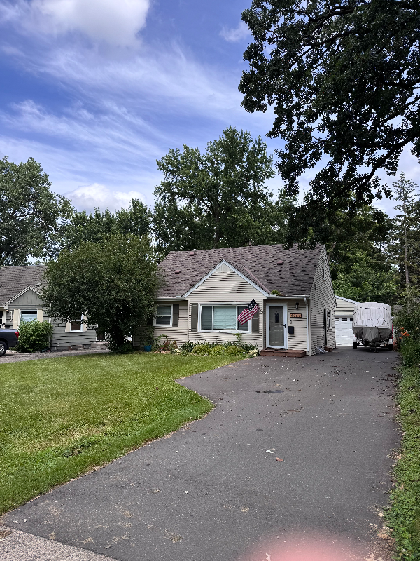 Minneapolis House: 6929 Newton Ave S