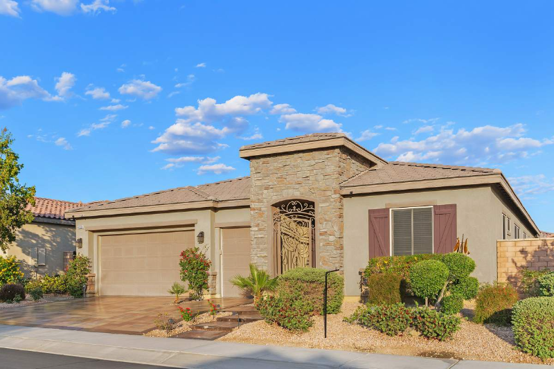 Indio House: 43230 La Scala Way