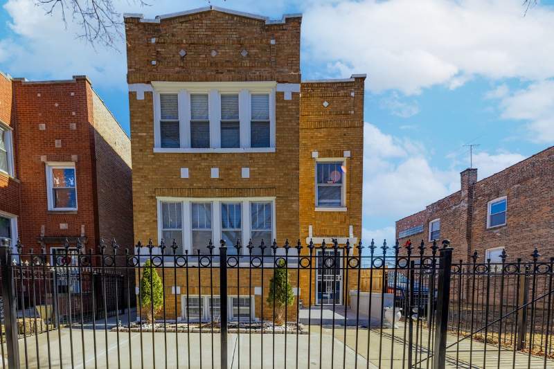 Chicago Multiplex: 6429 S Richmond