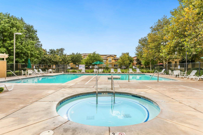 Sacramento Condo: 1900 danbrook dr