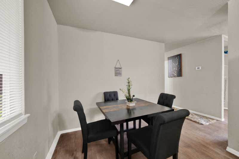 Converse House: 313 Deborah Dr