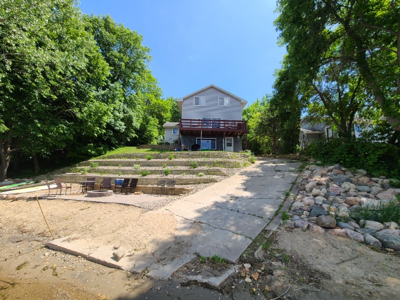 Madison Lake Multiplex: 28656 West Lake Drive