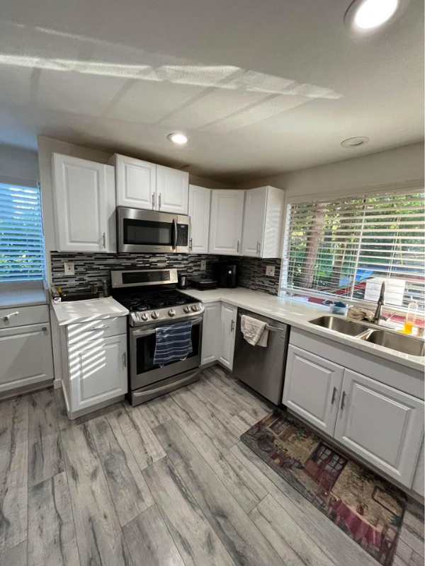 Bellevue House: 2112 164th Ave NE