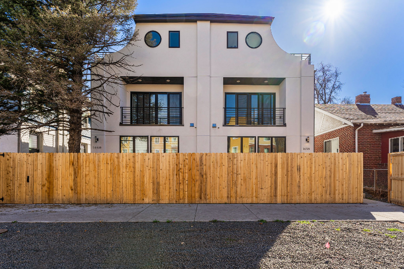 Denver House: 1660 Colorado Blvd