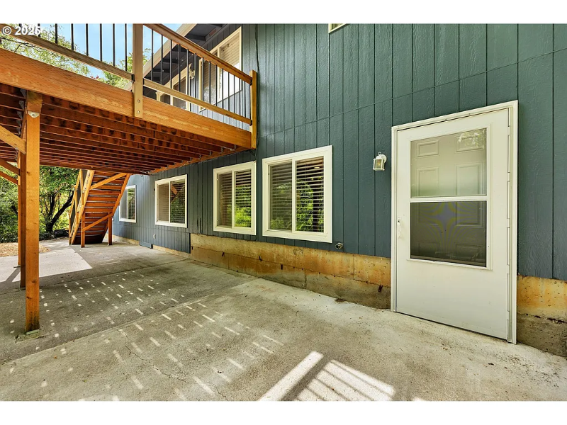 Camas Multiplex: 1320 NW Maple Ln