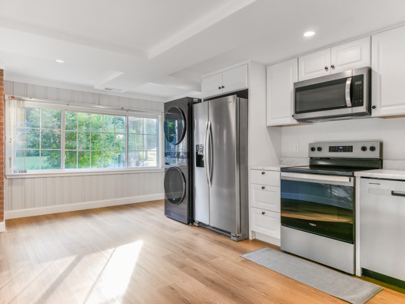 Framingham House: 4 Whittemore Road