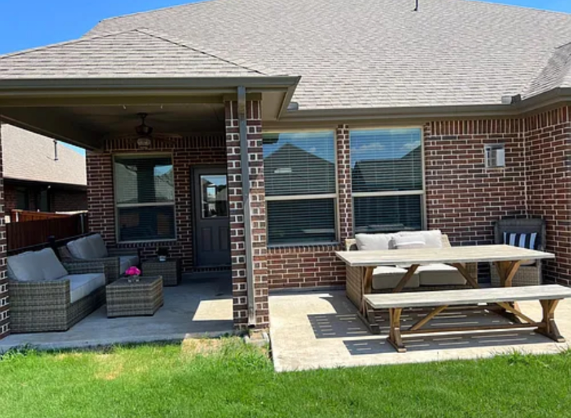 Aledo House: 14820 complacent way