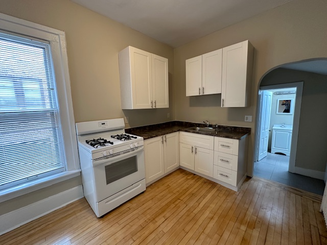 Milwaukee Multiplex: 2943 N Bartlett Ave