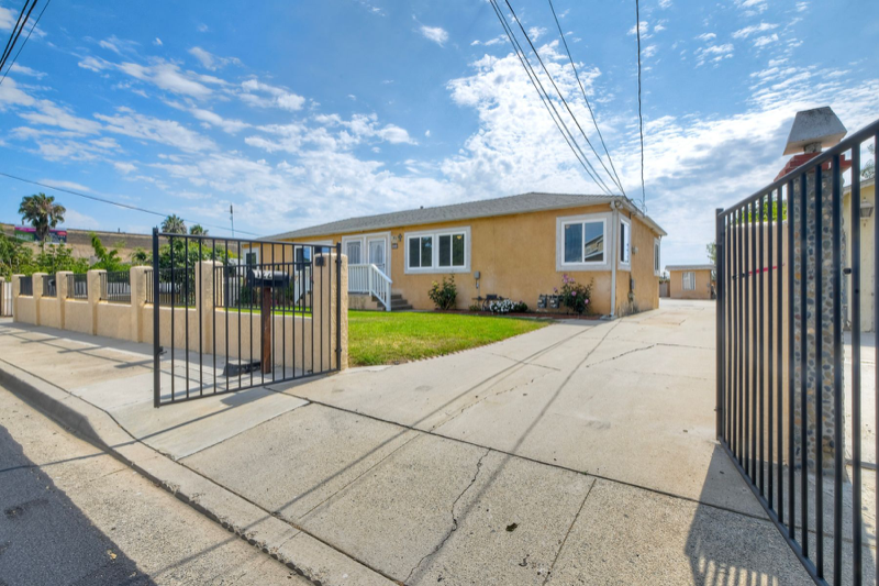 San Marcos Townhome: 122 Johnston Lane