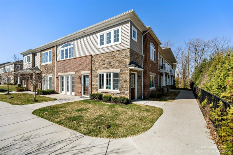 Ann Arbor Condo: 5570 Arbor Chase Drive
