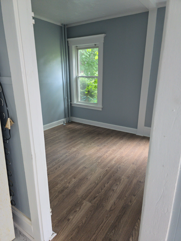 Fitchburg Apartment: 172 south street Fitchburg