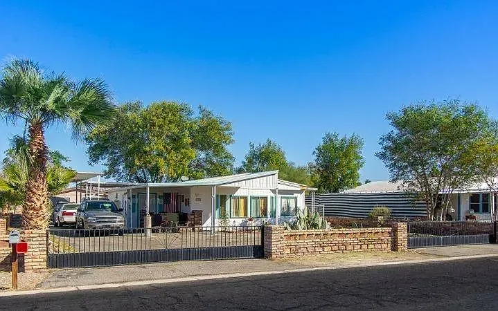 YUMA House: 13554 E 45TH STREET