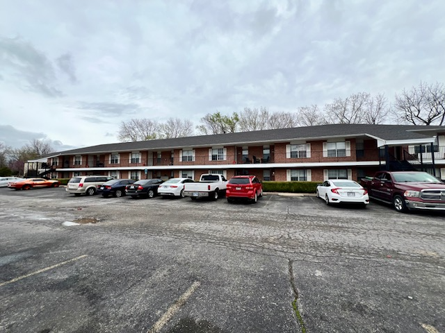 Springdale Apartment: 417 N Pleasant St
