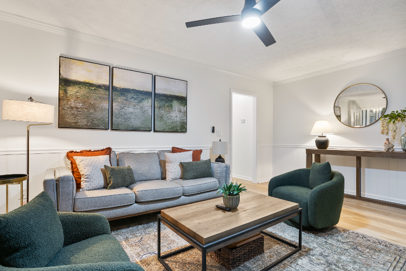 Fayetteville House: 165 n Fayette Dr