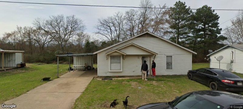 Henderson House: 117 Willowbrook Dr