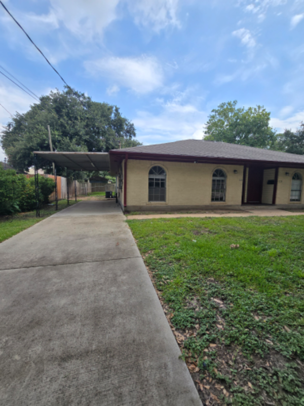 Deer Park House: 124 eleventh st