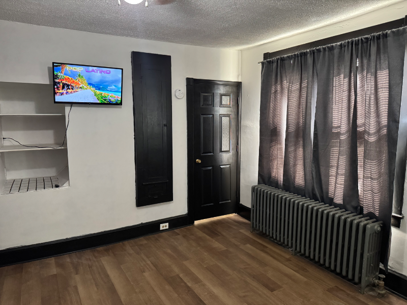 Reading House: 1031 Marion st