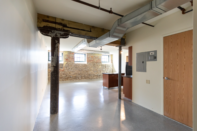 Detroit Apartment: 6200 2nd Ave