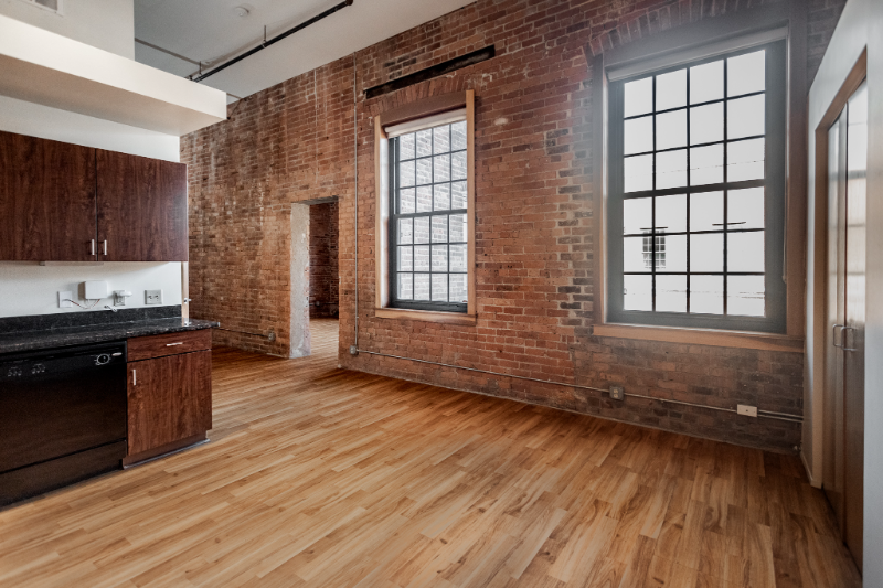 Detroit Apartment: 6200 2nd Ave