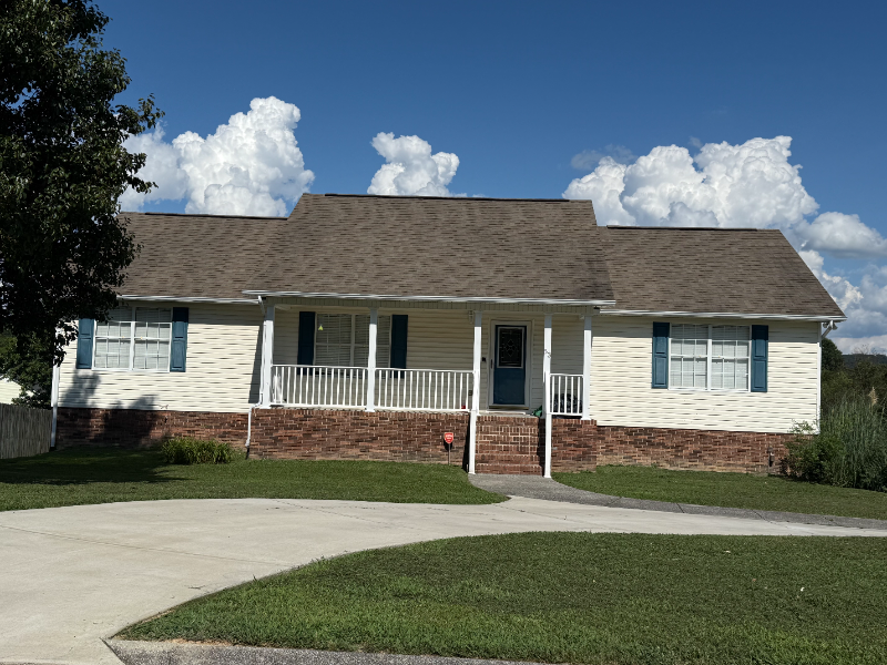Ringgold House: 53 Spring Wind Cir