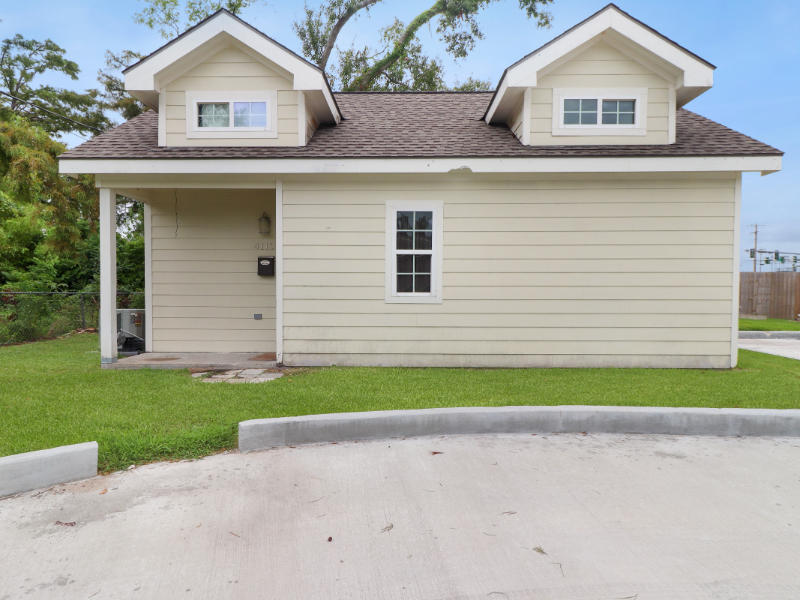 Lake Charles House: 4110 1/2 Auburn St
