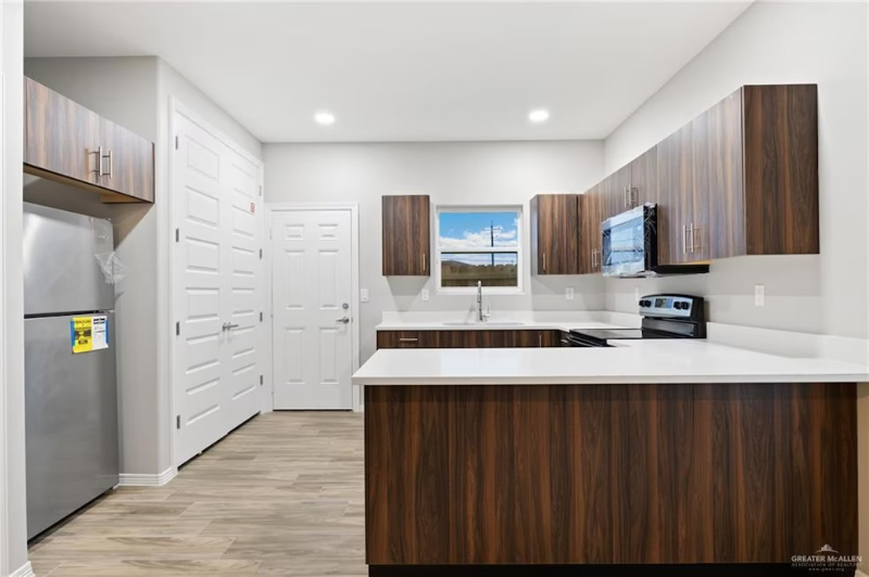 McAllen Apartment: 3904 La Vista Avenue- Lot 97