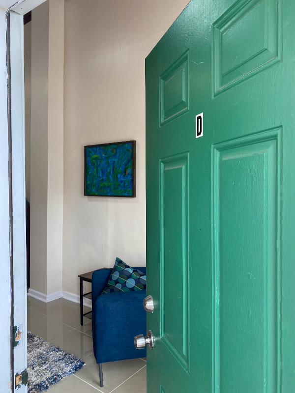 Leavenworth Apartment: 614 Cherokee Street