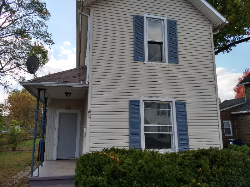 Newark House: 83 N Williams St.