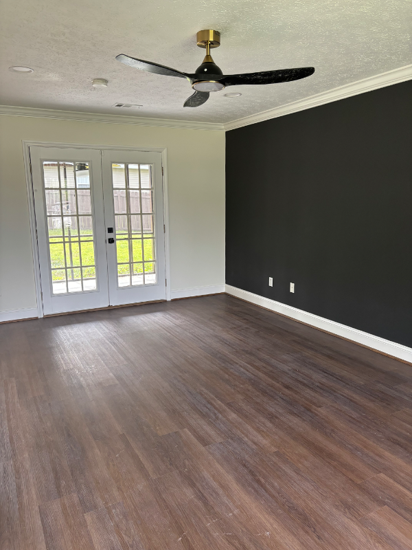 Auburn House: 859 Dekalb Street